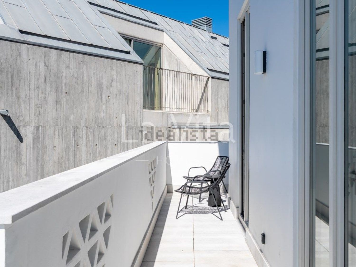 双拼别墅出售在Avenida Marginal - 阳台