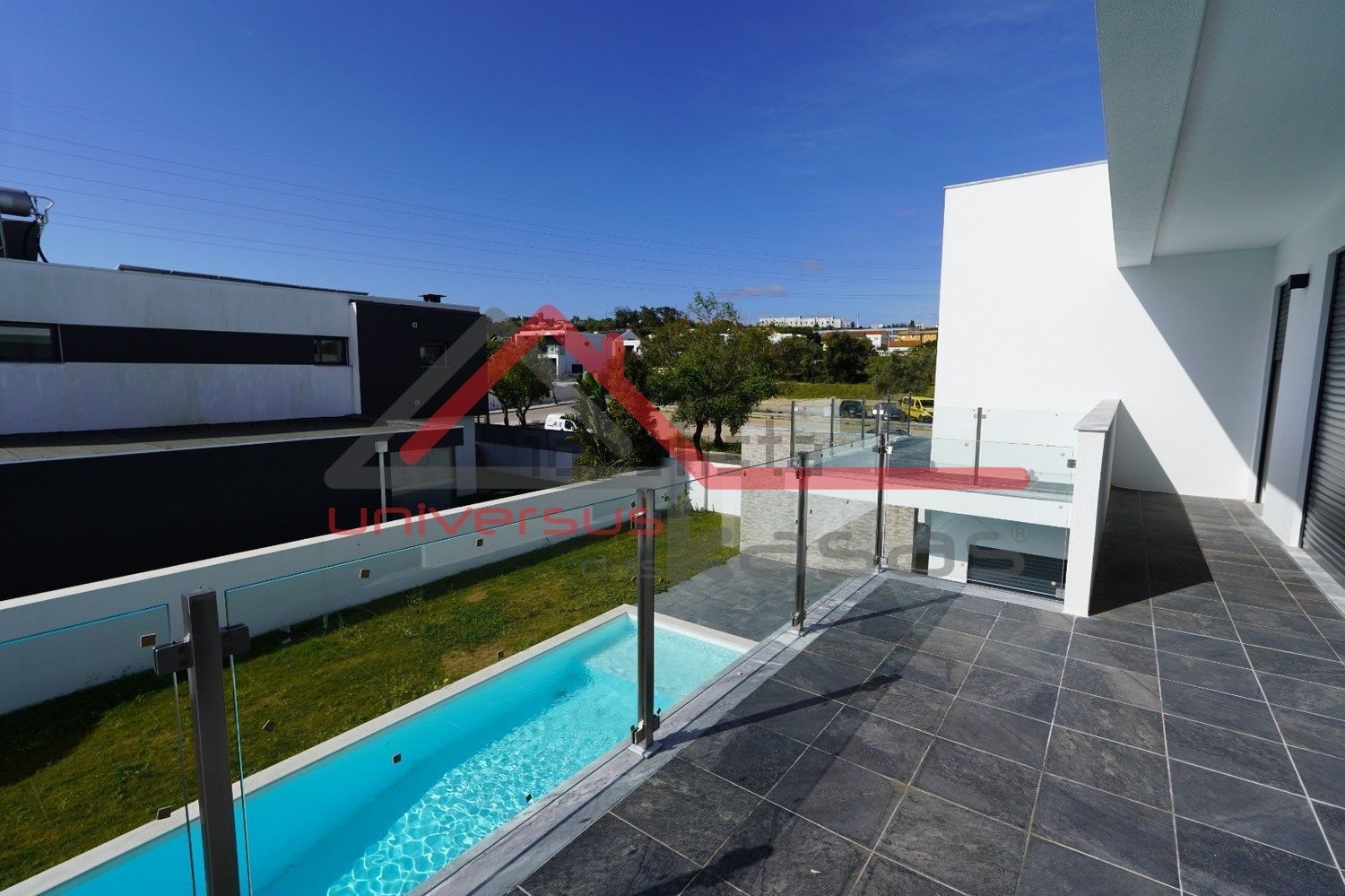 小楼房或独栋别墅出售在Travessa Joaquim Fernandes Chula - 游泳池