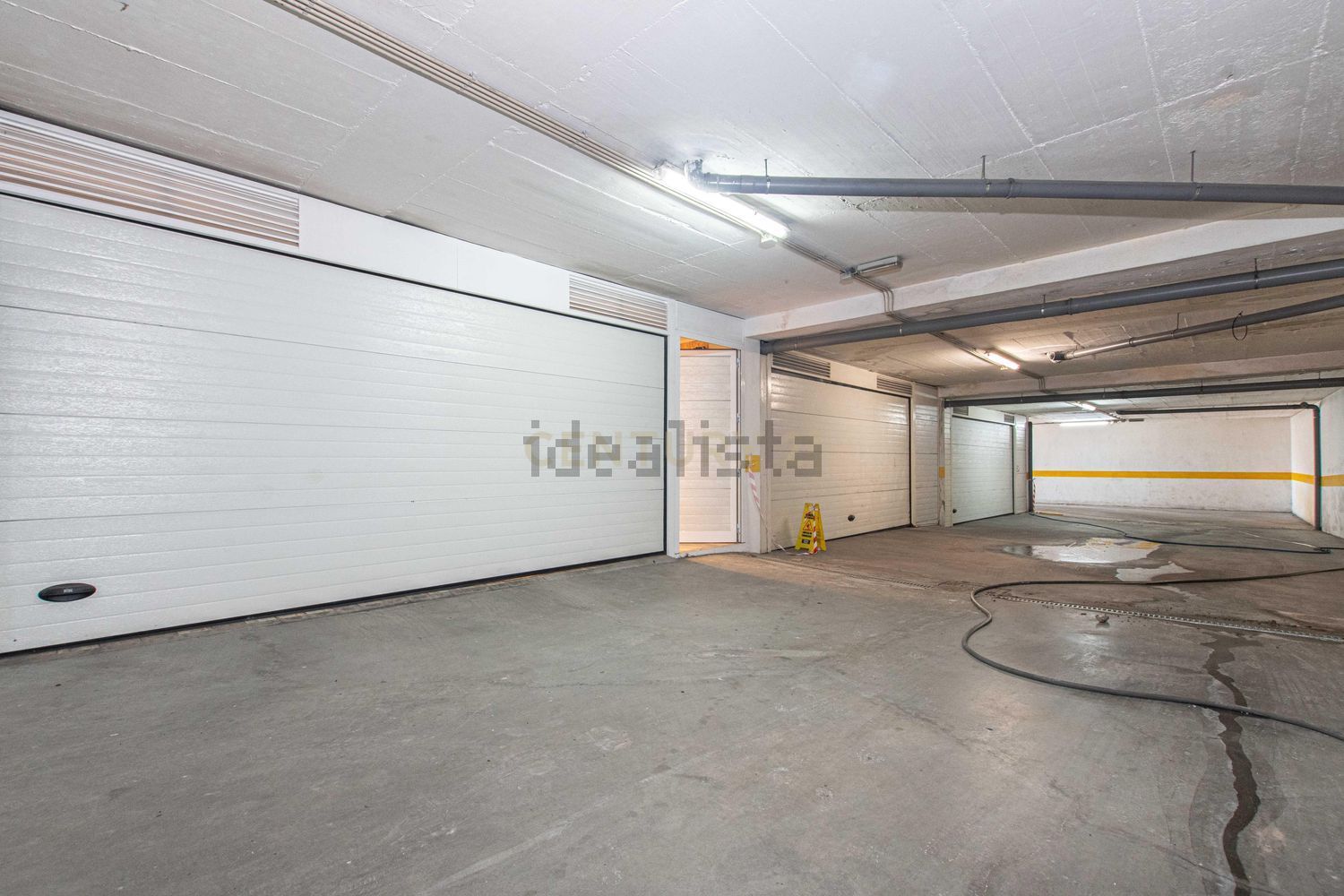 联排别墅出售在Venda do Pinheiro e Santo Estêvão das Galés - 停车位