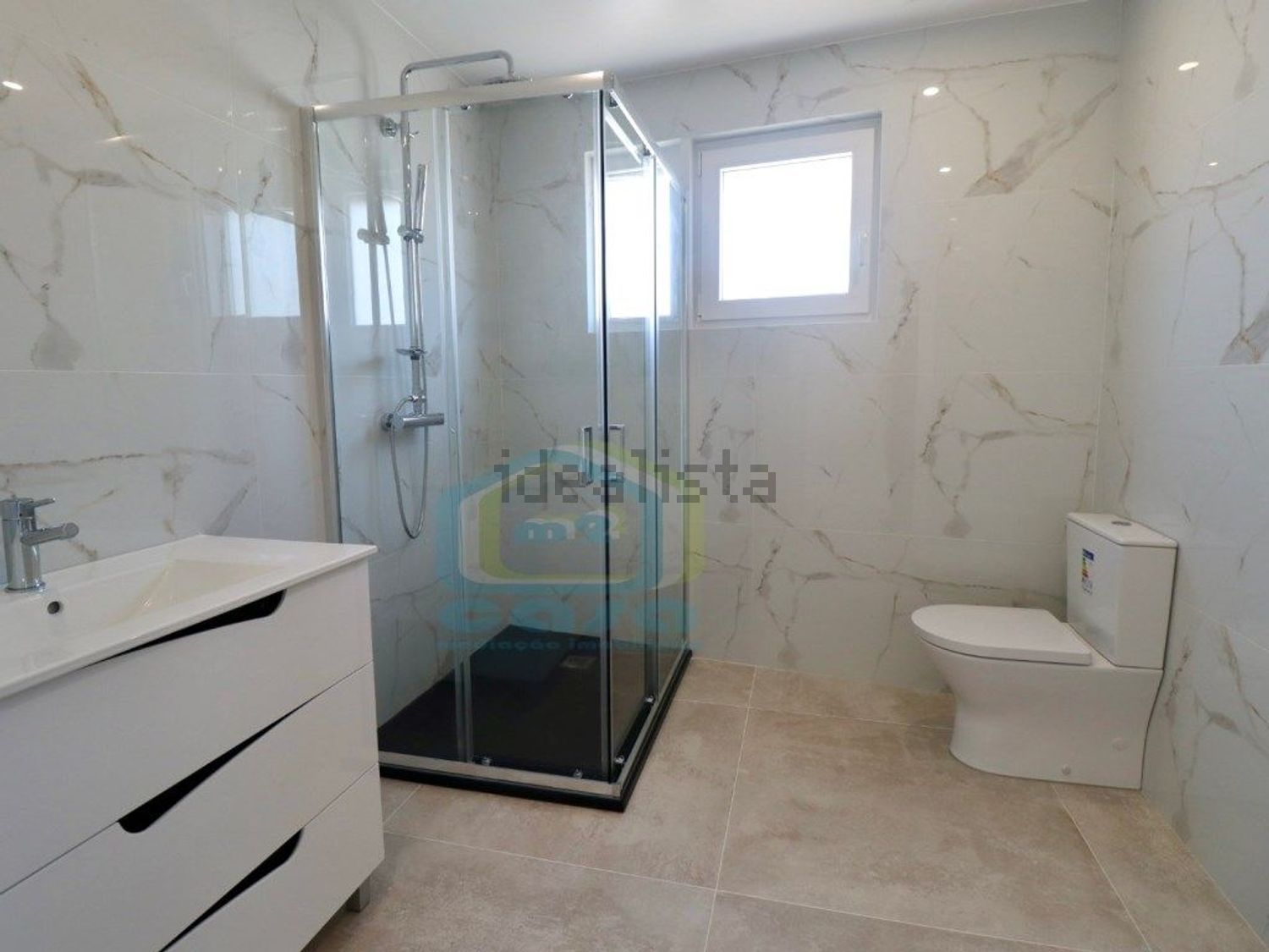 公寓 t2出售在Rua Principal - 卫生间