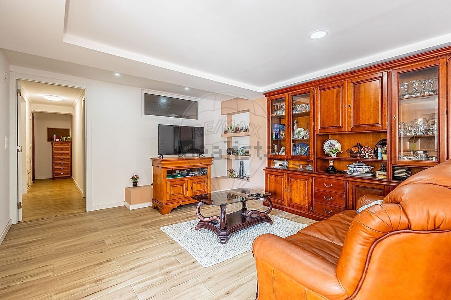 小楼房或独栋别墅出售在Rua das Flores - 客厅