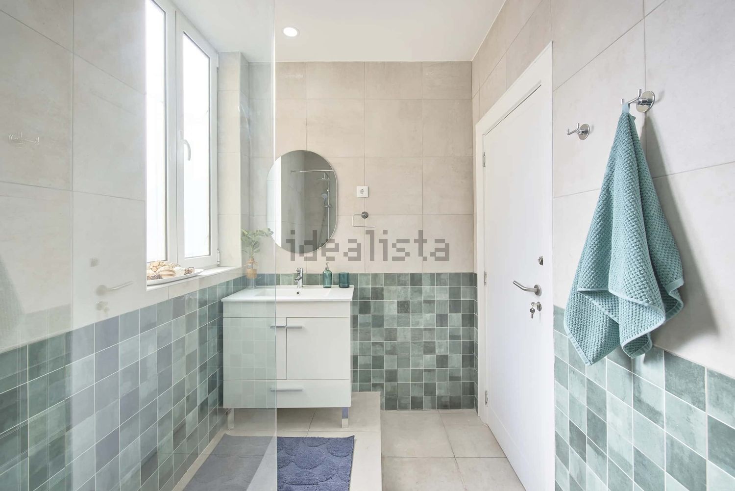 出租房间在Largo Vitorino Damásio, 2 - 卫生间