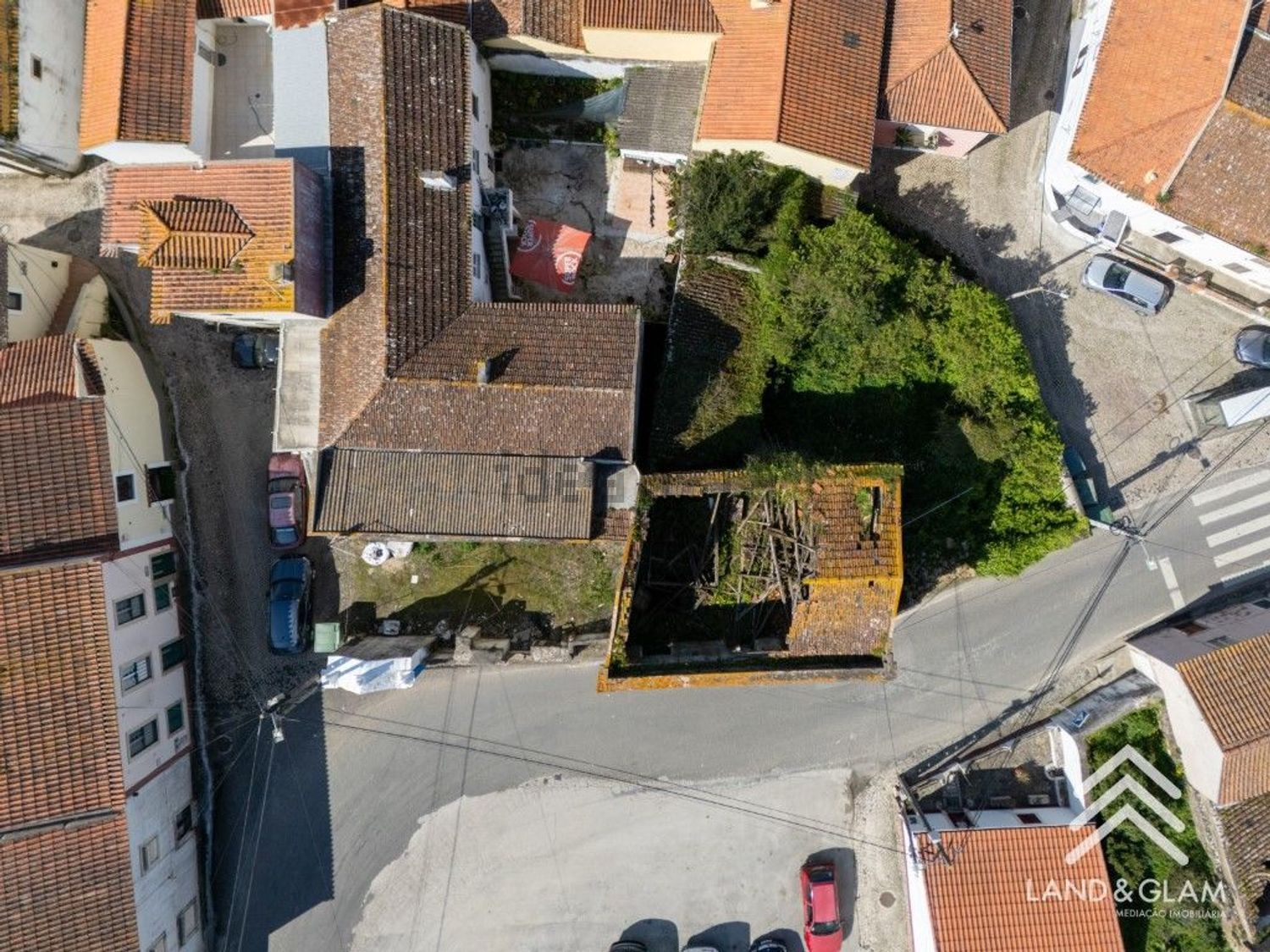 小楼房或独栋别墅出售在Avenida 25 de Abril - 视线