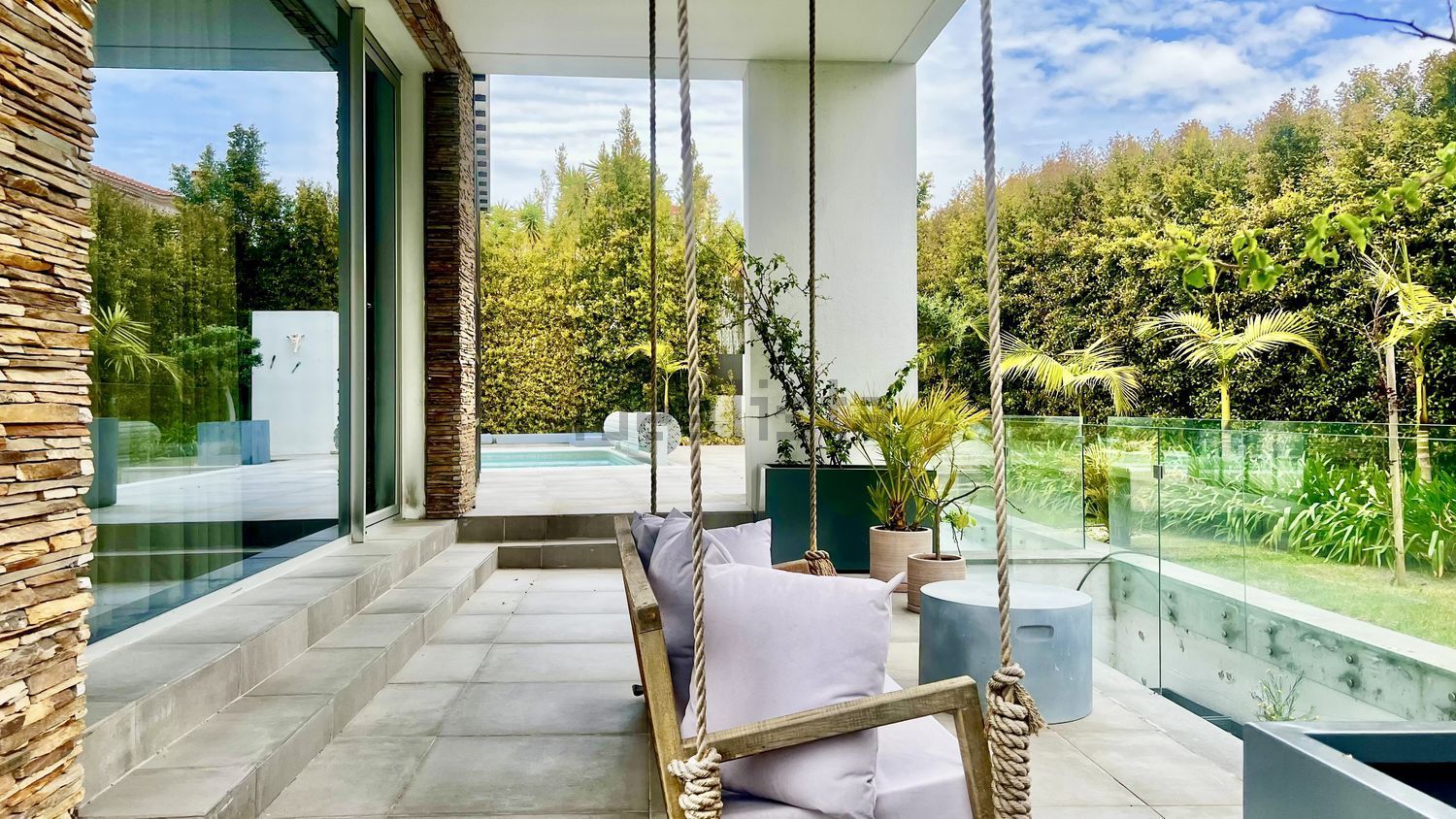 小楼房或独栋别墅出售在Rua Mato das Cruzadas - 阳台