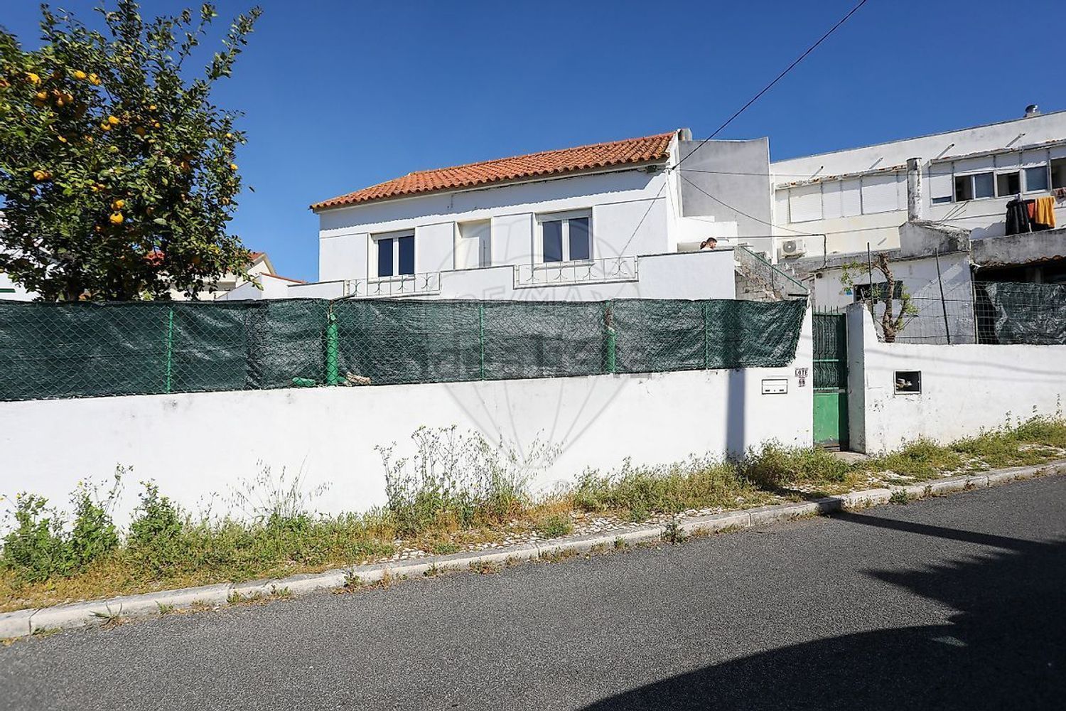 小楼房或独栋别墅出售在Rua Dom José - 外立面