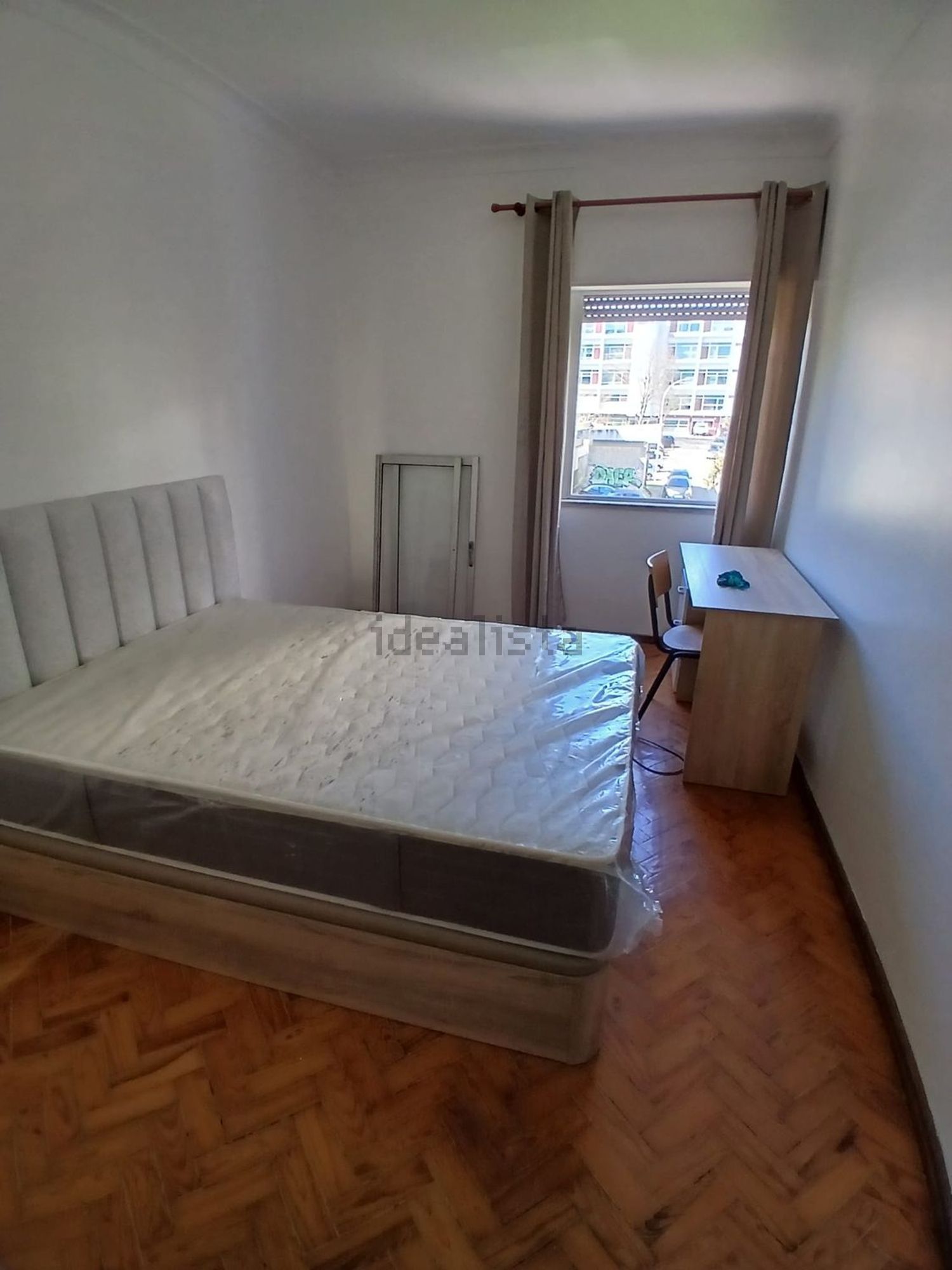 出租房间在Rua Sebastião da Gama, 11 - 卧室