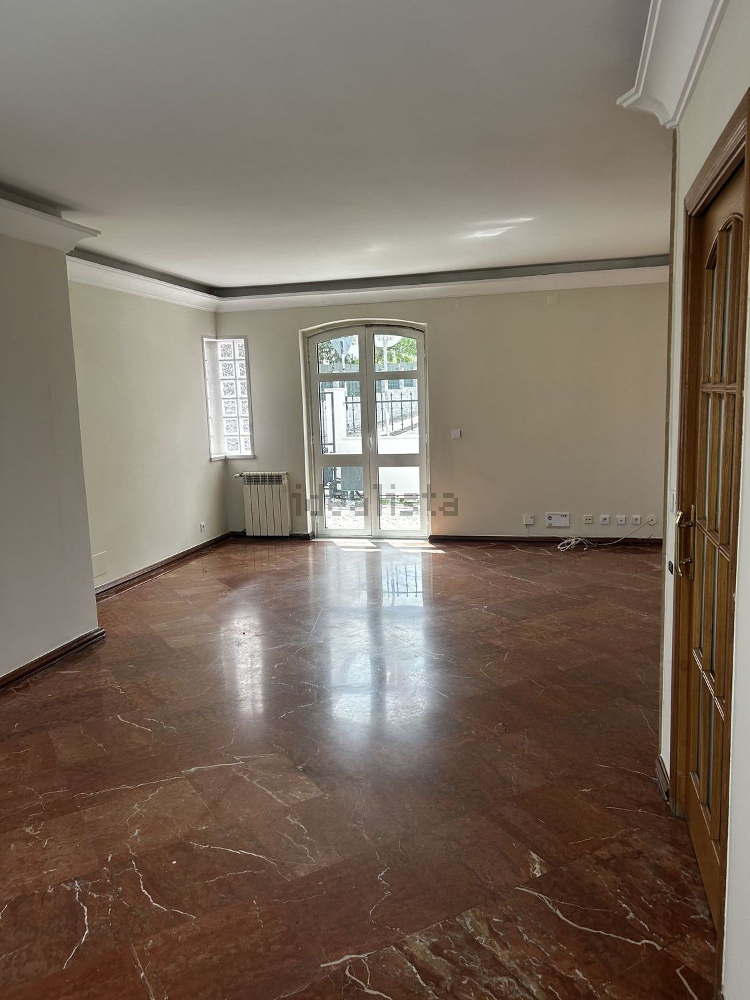 小楼房或独栋别墅出售在Rua dos Lusíadas, 6 - 居住