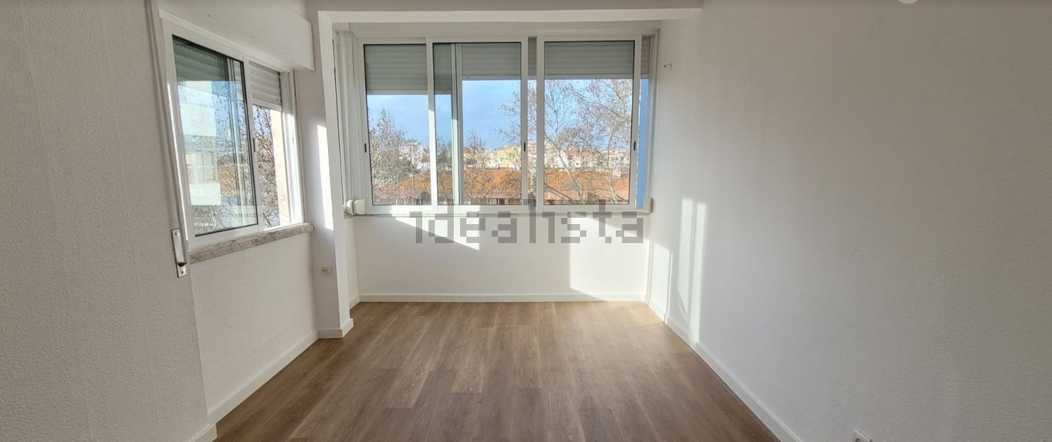 出租公寓 t2在Rua da Cidade de Lisboa, 10 - 客厅