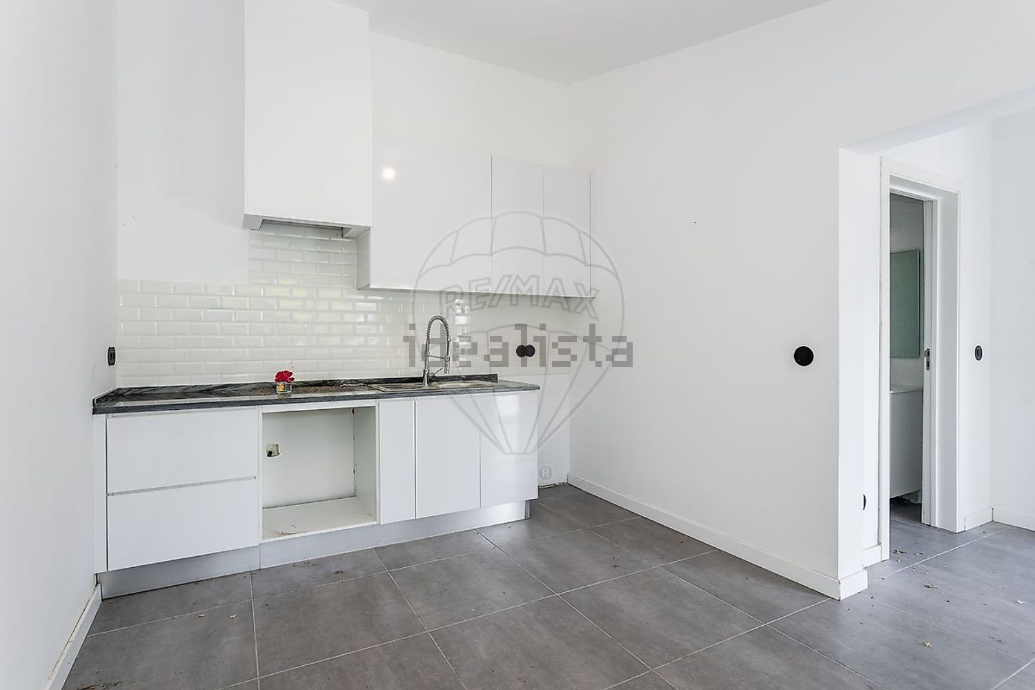 小楼房或独栋别墅出售在Rua Central - 厨房