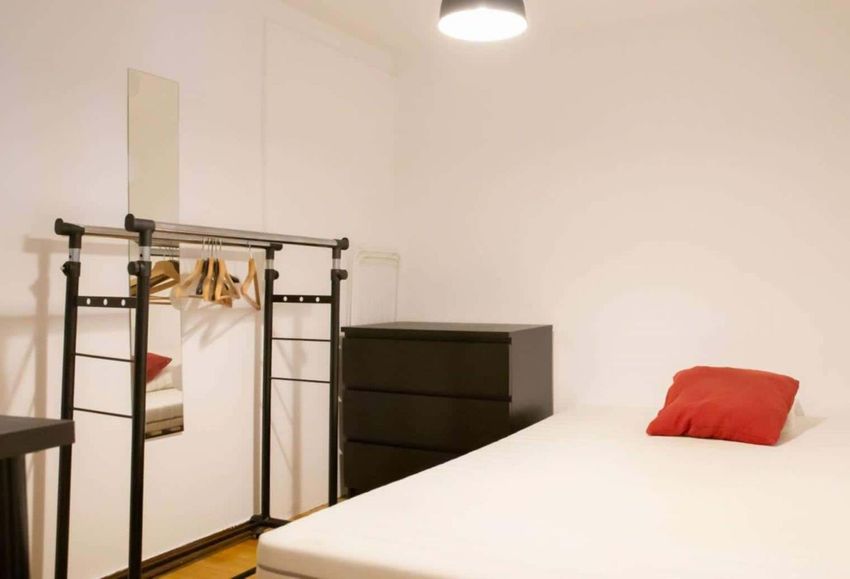 出租房间在Rua dos Cordoeiros, 13