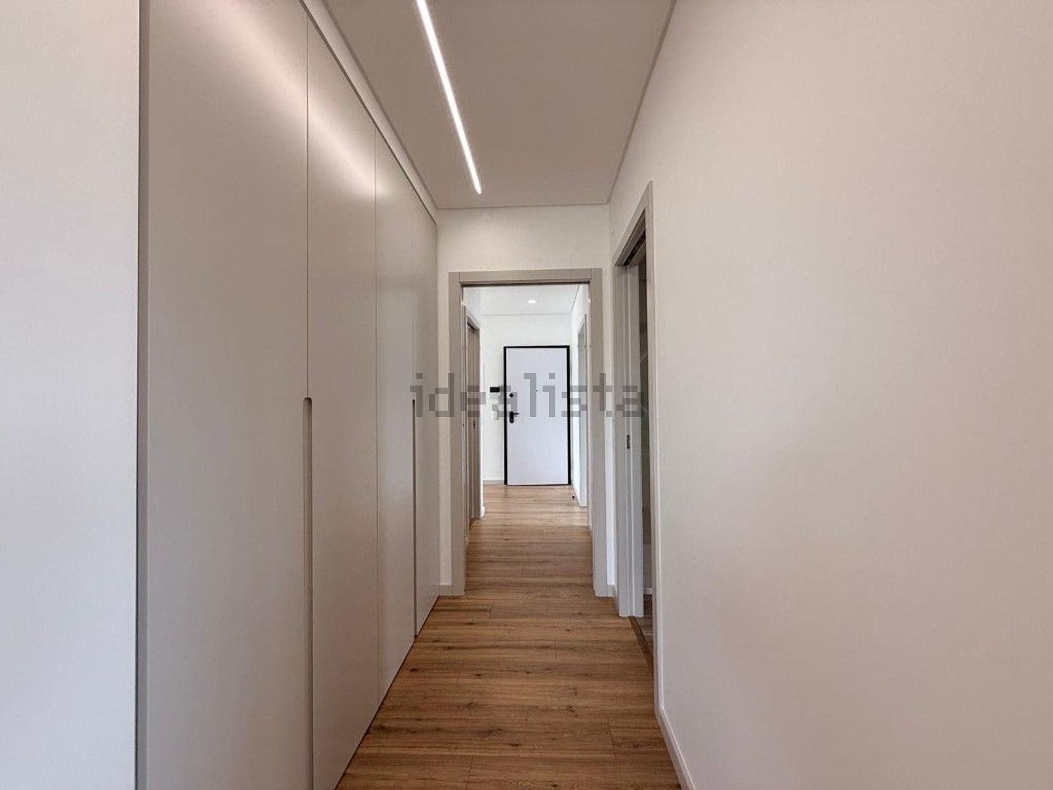 公寓 t3出售在Rua dos Pedros - 过道