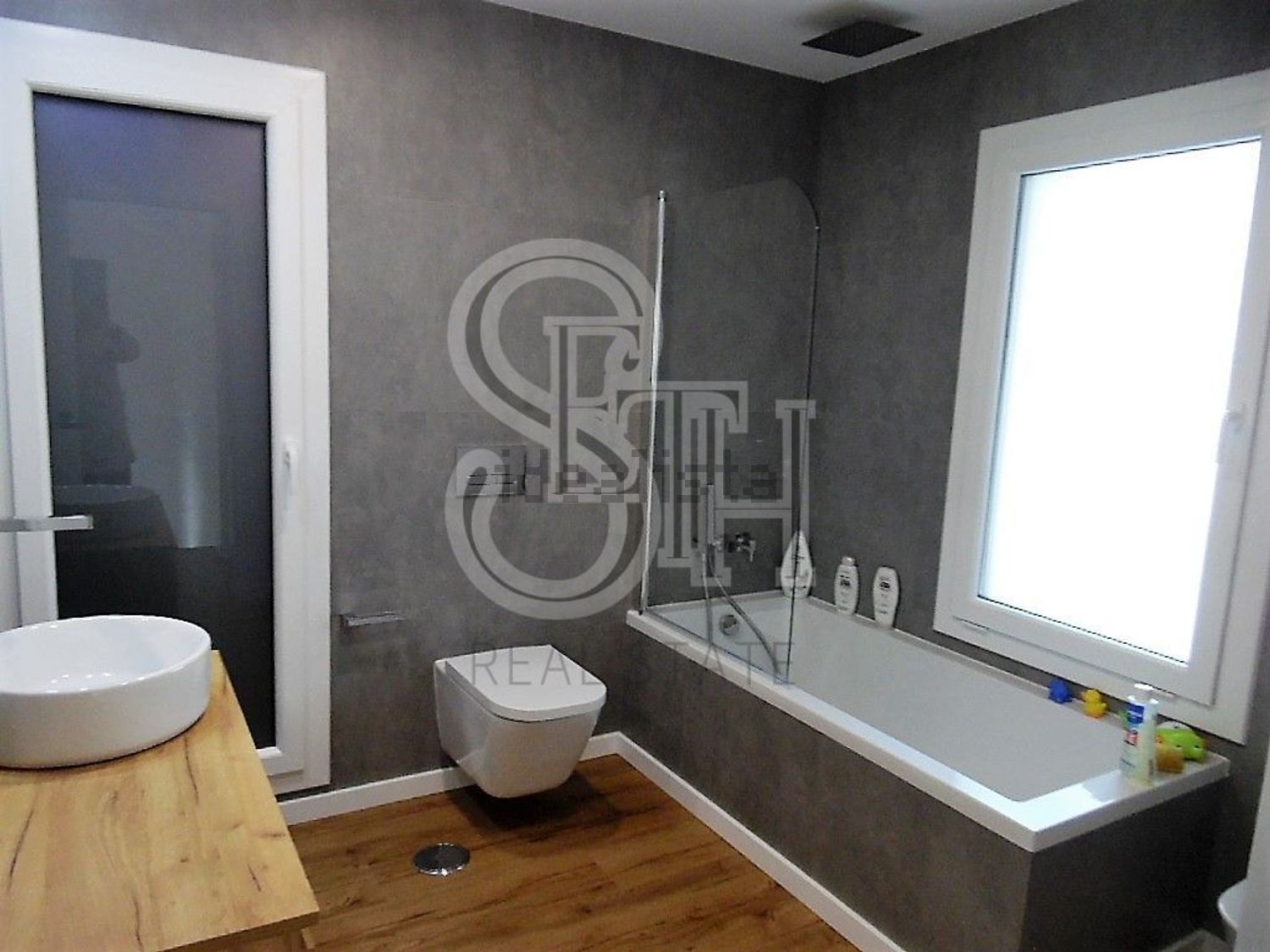 出租小楼房或独栋别墅在Avenida Dom Fernando - 卫生间