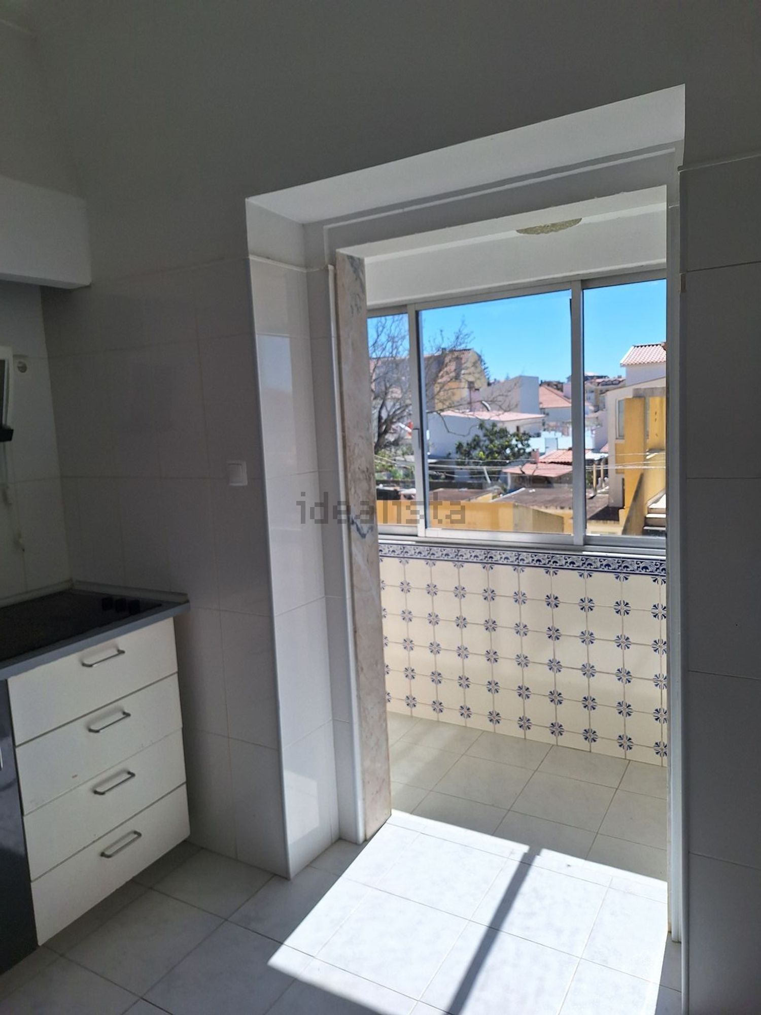 出租公寓 t4在Avenida Primeiro de Maio, 46 - 厨房