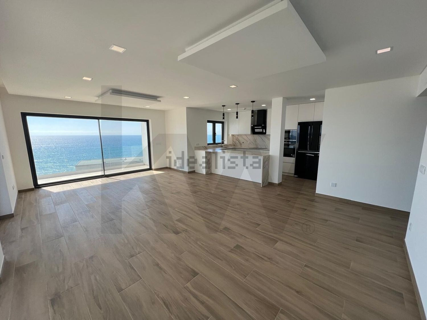 小楼房或独栋别墅出售在Rua das Salemas s/n - 居住