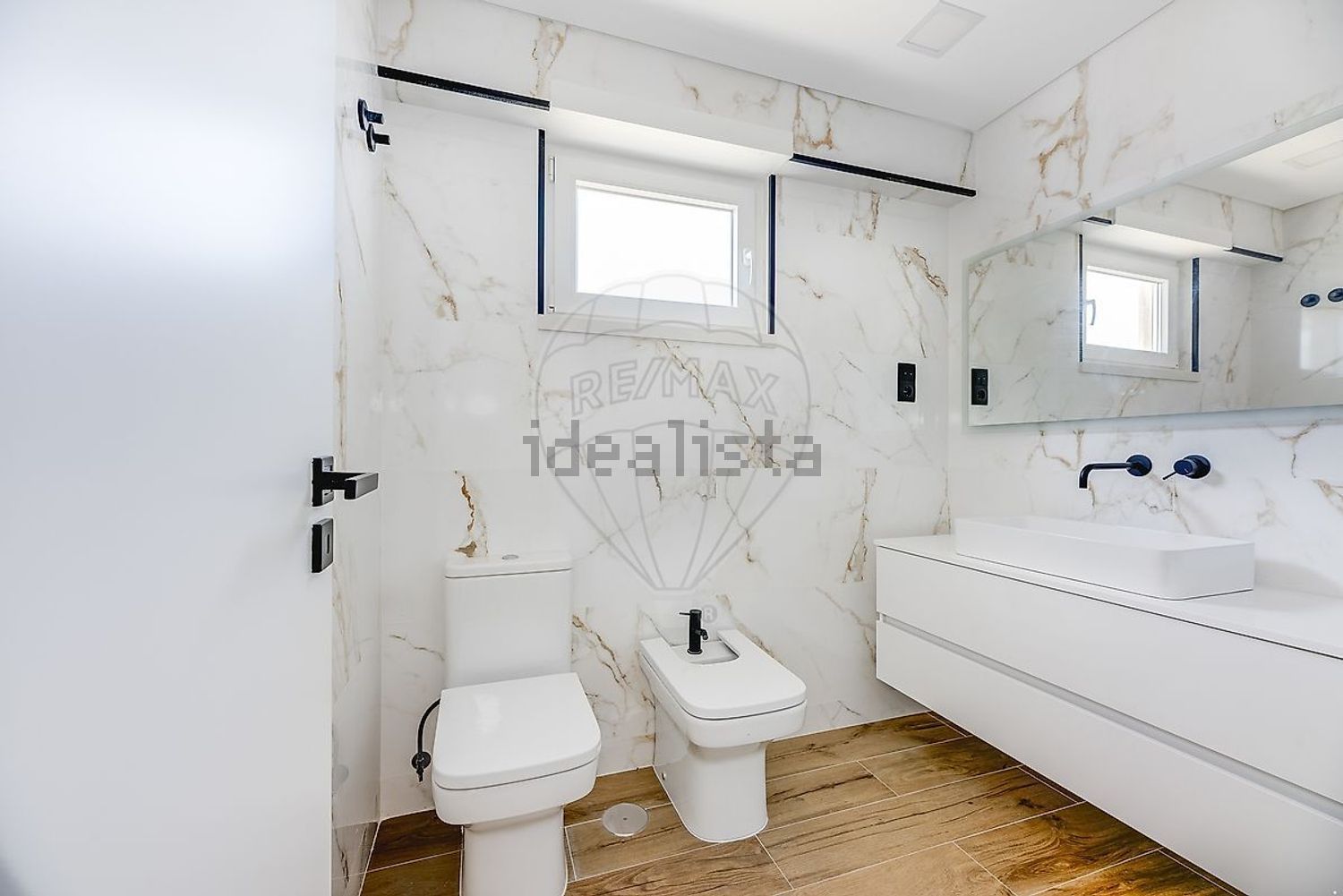 公寓 t3出售在Praceta Heróis de Aljubarrota. - 卫生间