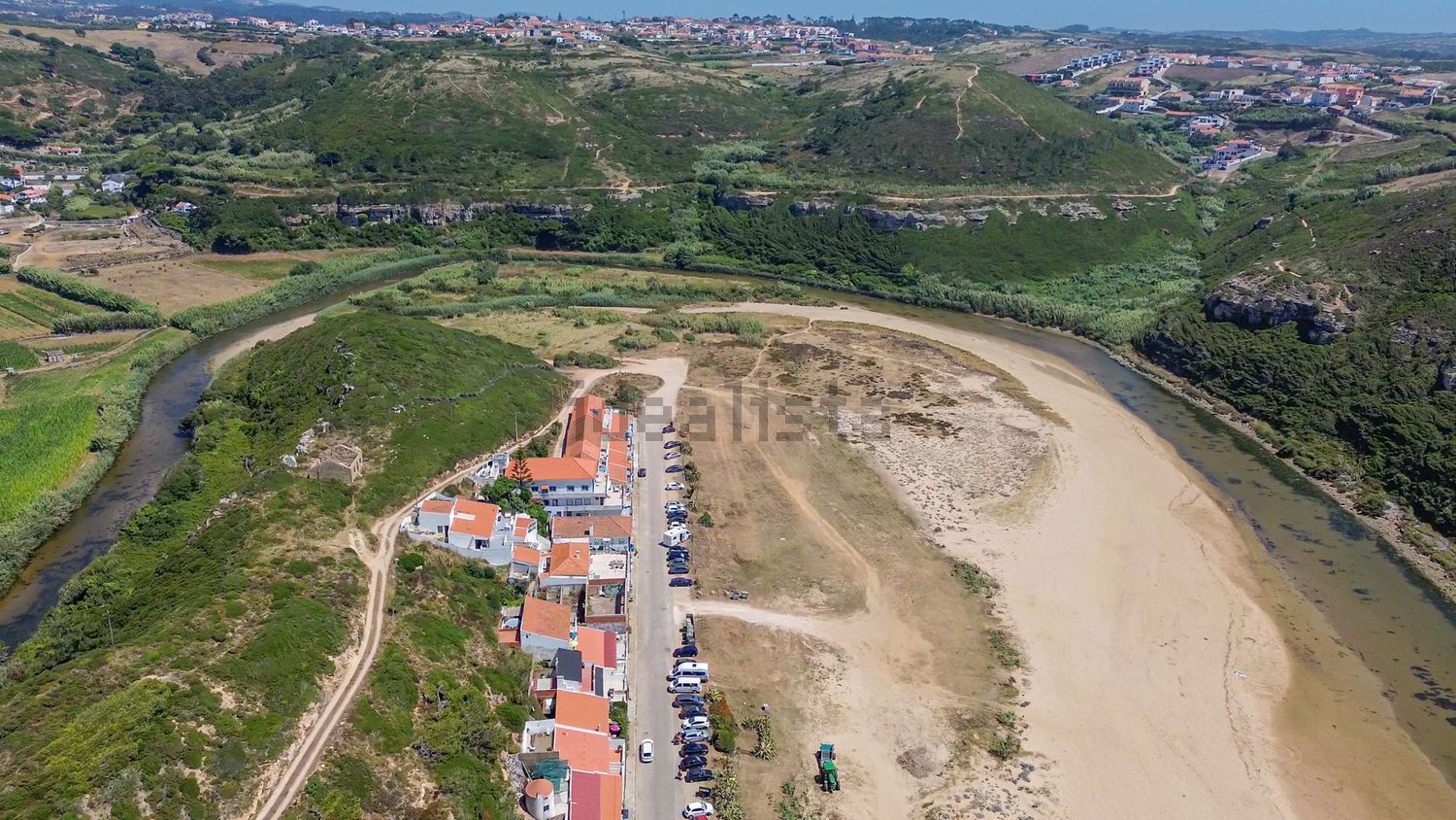 小楼房或独栋别墅出售在Rua do Brejo - 环境