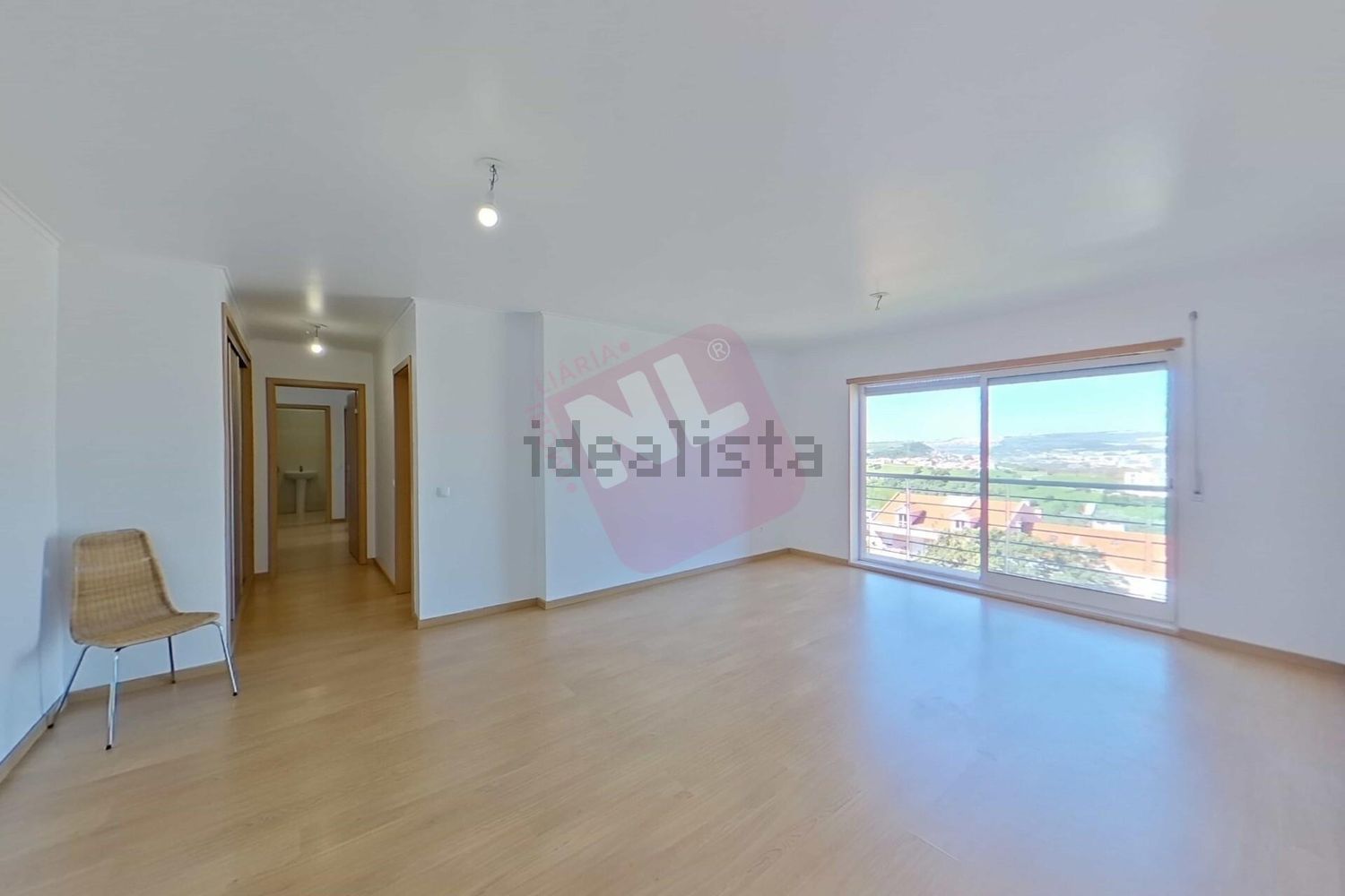 出租公寓 t2在Rua Fernando Gusmão, 17 - 客厅