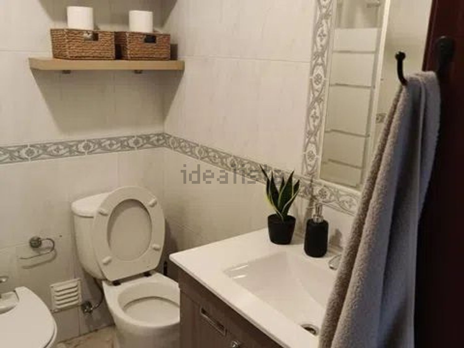 出租房间在Rua Morais Soares, 99 - 卫生间