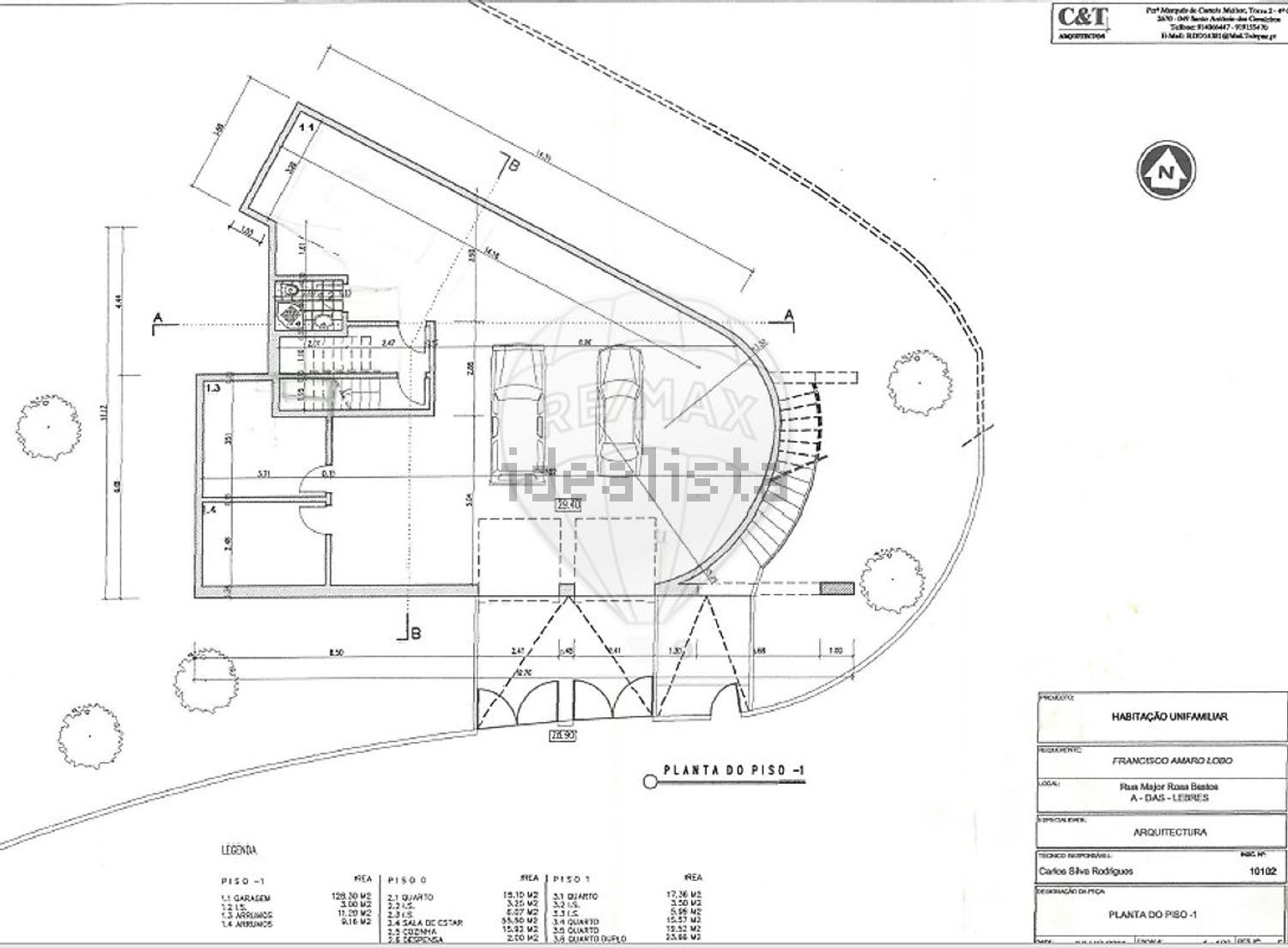 小楼房或独栋别墅出售在Rua Juncal - 平面图