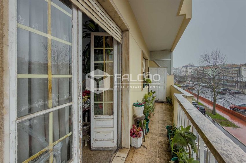 公寓 t3出售在Centro da Amadora