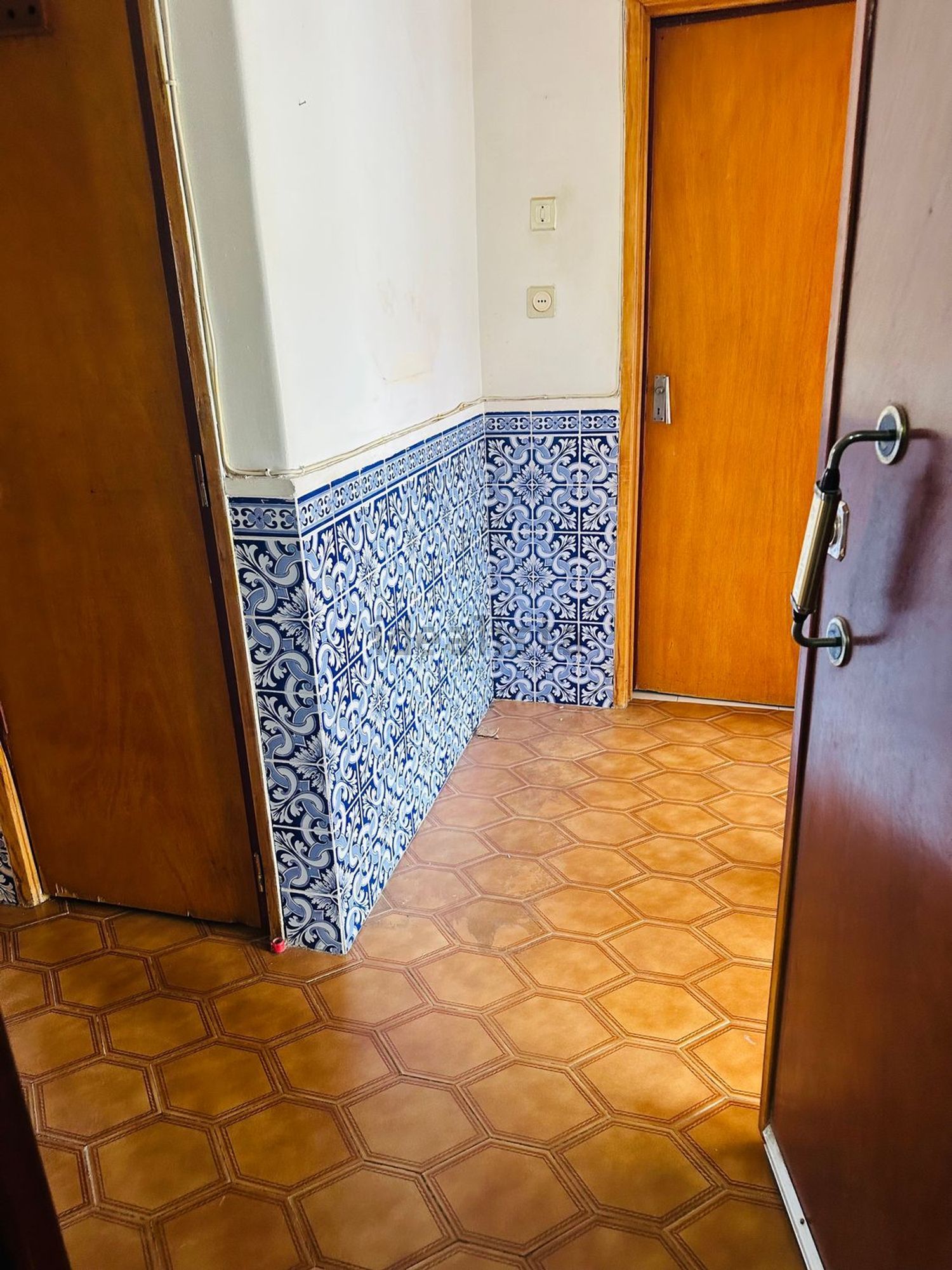 公寓 t2出售在Rua Adelina Abranches - 前厅