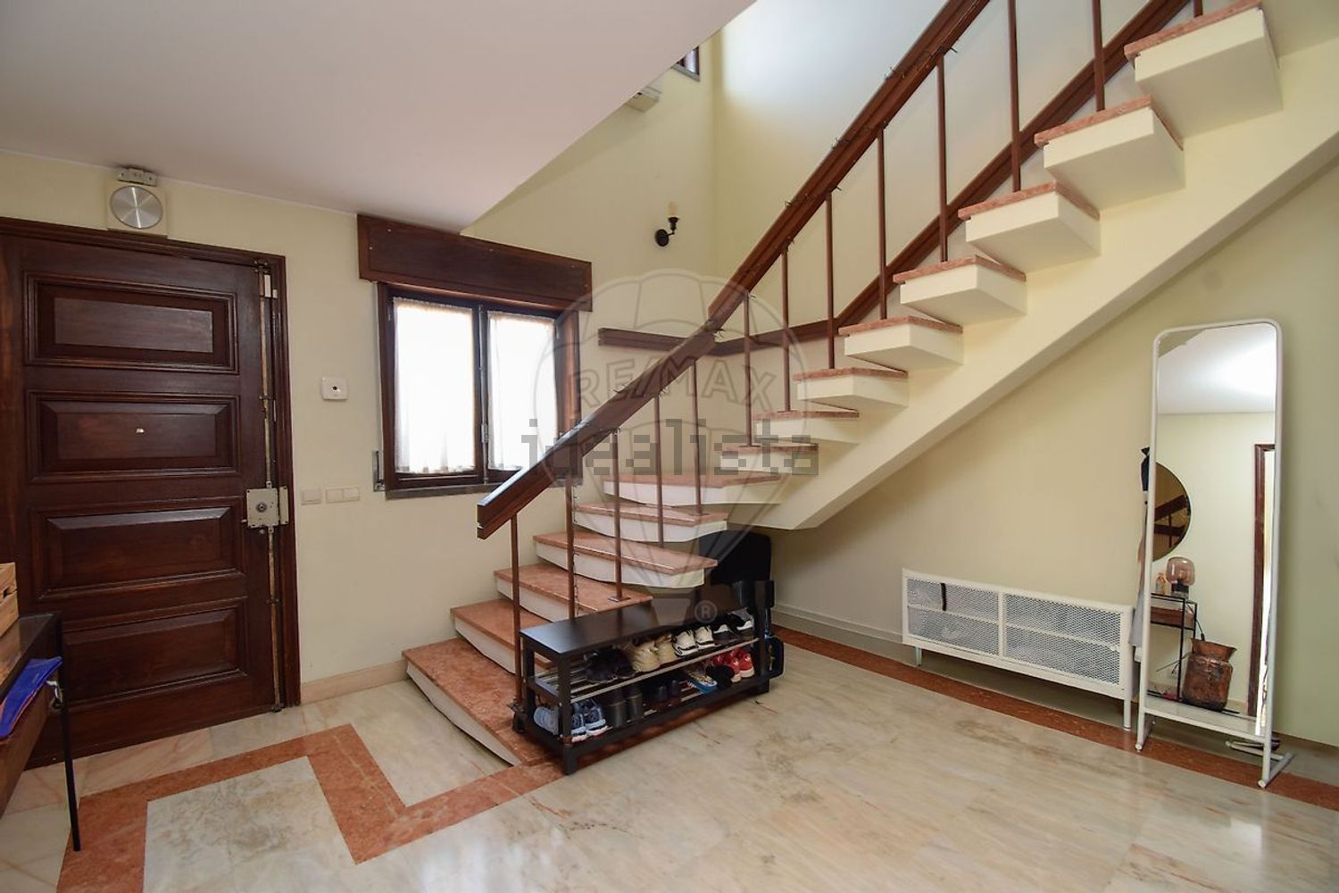 小楼房或独栋别墅出售在Rua da Quinta das Palmeiras - 详情