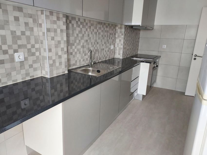 出租公寓 t2在Rua 10 de Julho, 23