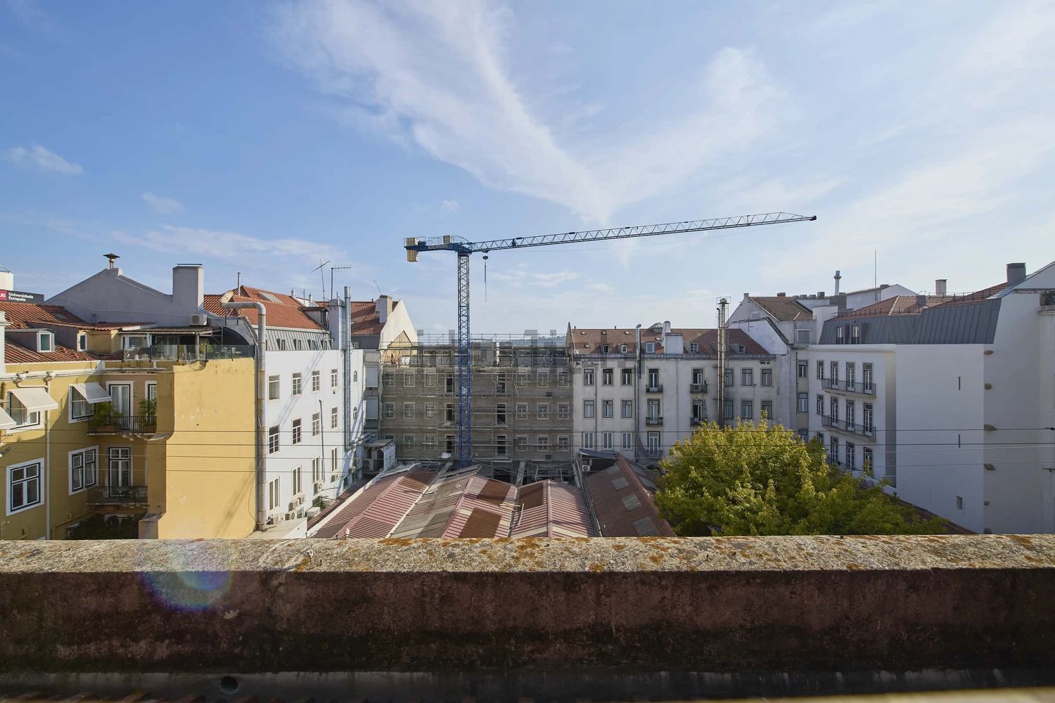 出租房间在Largo Vitorino Damásio, 2 - 视线