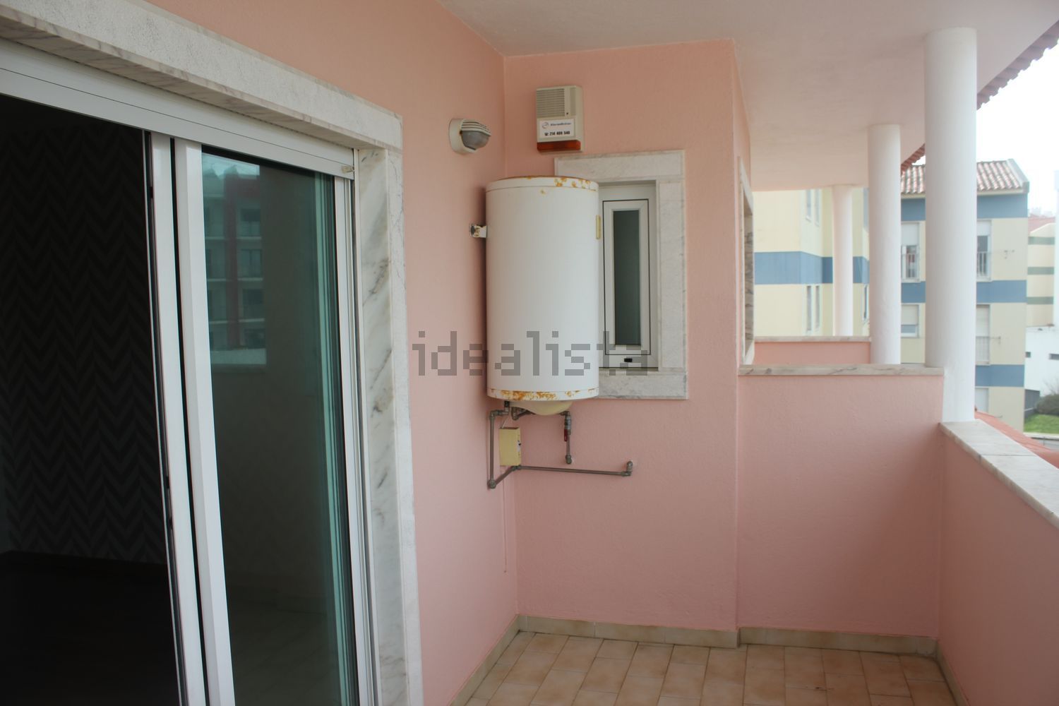 出租公寓 t3在Rana - 露台