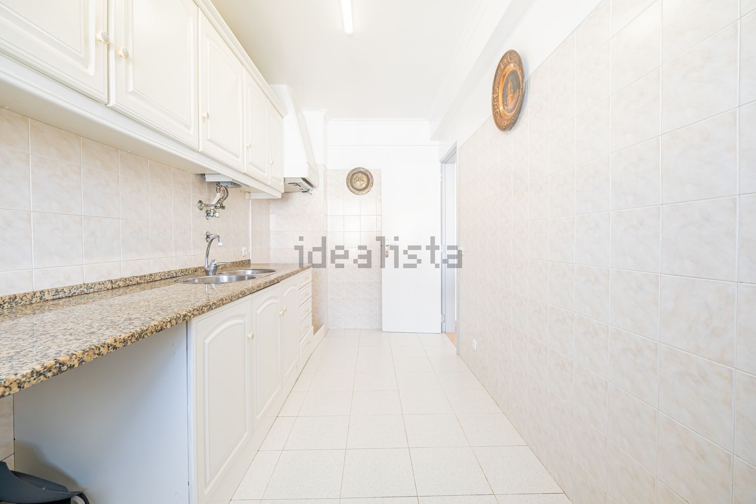 公寓 t2出售在Rua Miguel Esteves Medeiros - 厨房