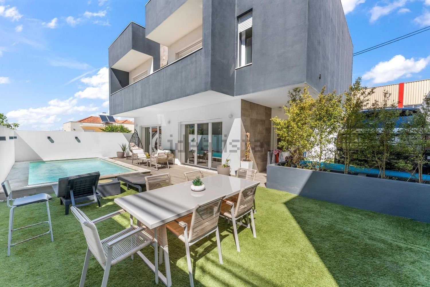 小楼房或独栋别墅出售在Rua Piteira Santos - 阳台