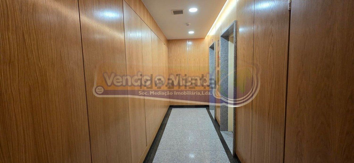 公寓 t2出售在Póvoa de Santa Iria e Forte da Casa - 过道