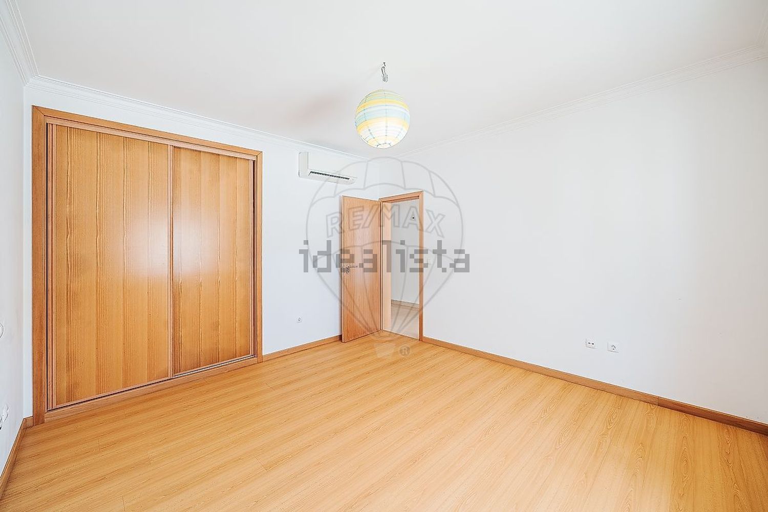 小楼房或独栋别墅出售在Rua Jorge Peixinho - 卧室