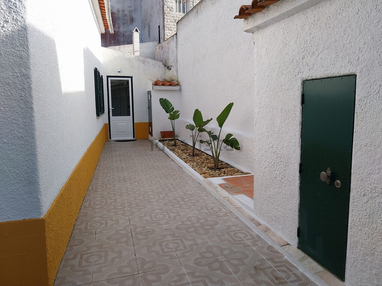 出租小楼房或独栋别墅在Rua do Parque, 2 - 院子