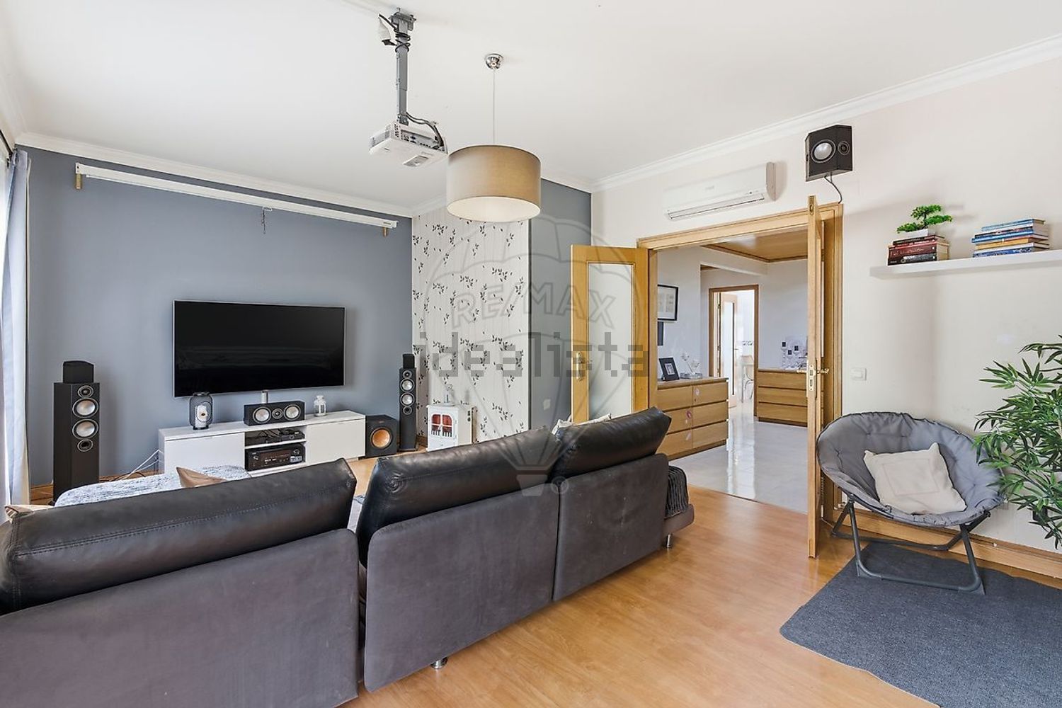 公寓 t2出售在Rua Marquês de Pombal - 客厅