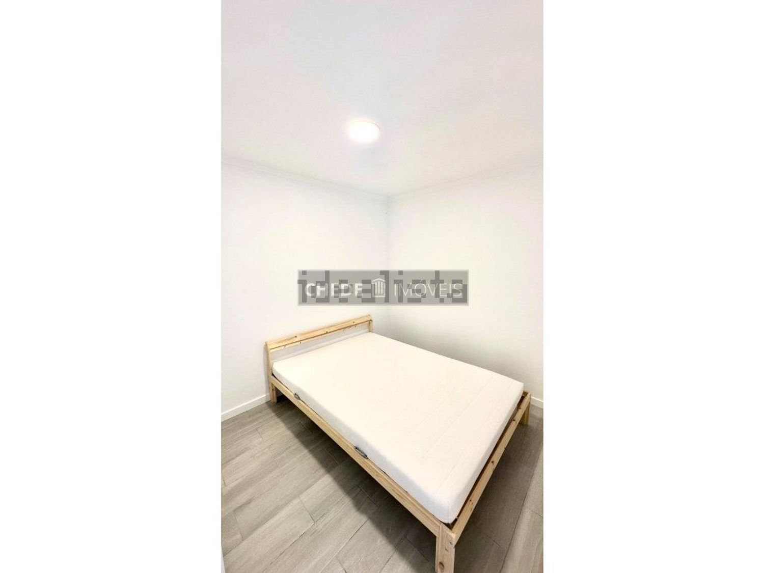 出租t0（单人公寓）在Rua Amadeu Moura Stoffel - 卧室