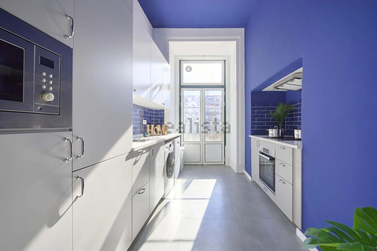 出租房间在Largo Vitorino Damásio, 2 - 厨房