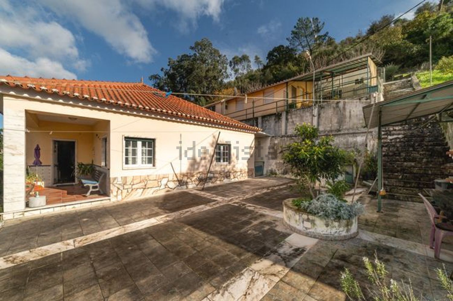 小楼房或独栋别墅出售在Travessa Linhas de Torres - 外立面