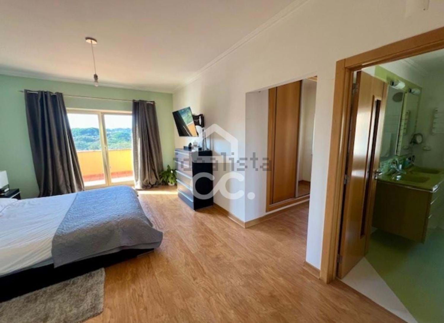 小楼房或独栋别墅出售在Milharado - 卧室