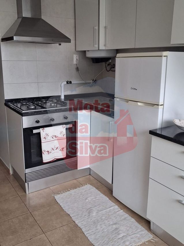 出租公寓 t2在Almada