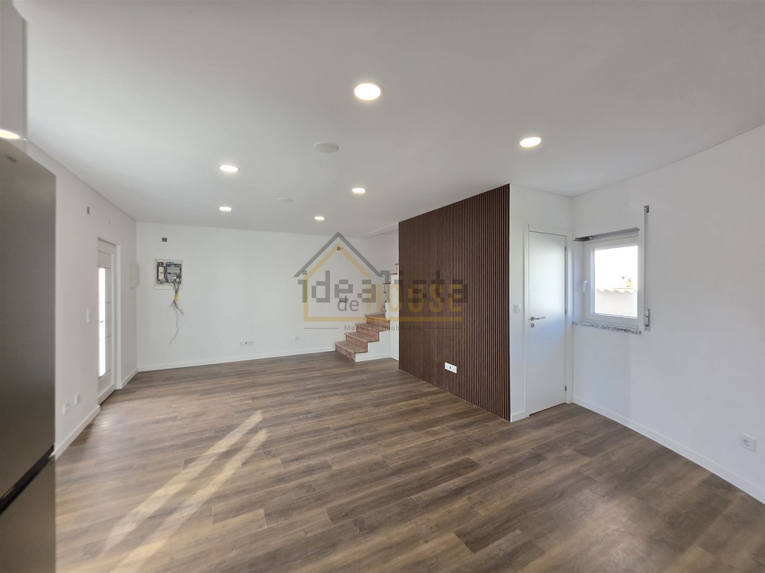 小楼房或独栋别墅出售在Rua da Cerda - 前厅