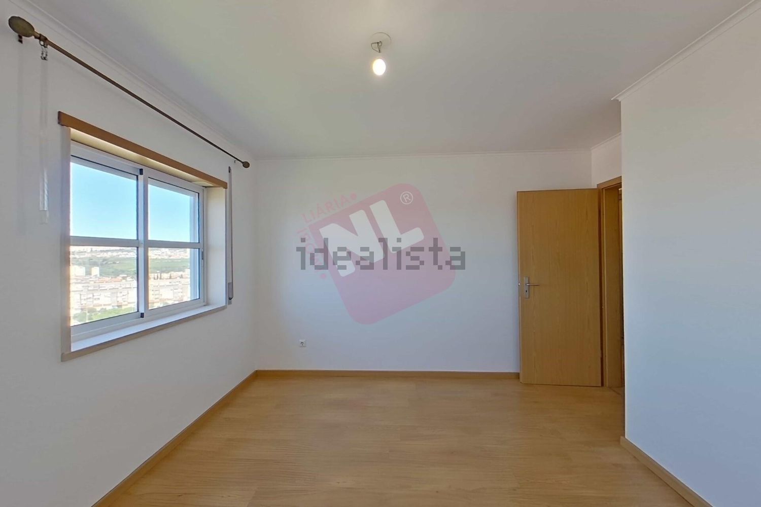 出租公寓 t2在Rua Fernando Gusmão, 17 - 卧室