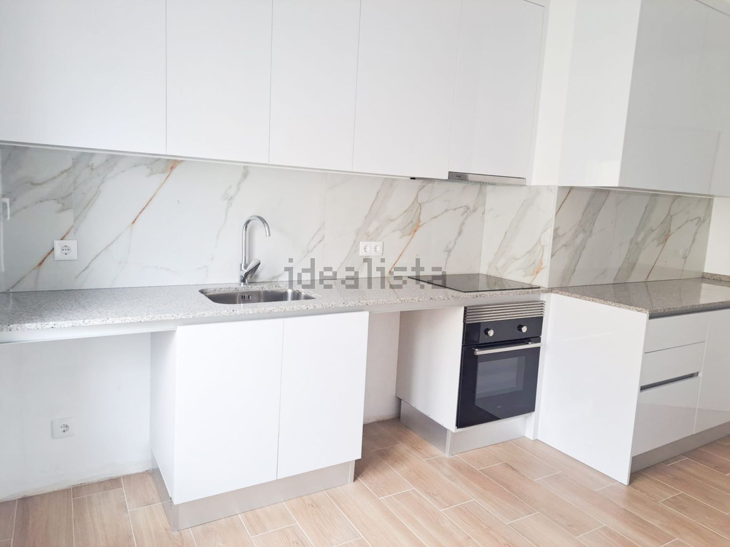 出租公寓 t2在Avenida Augusto Pereira Machado, 5 - 厨房