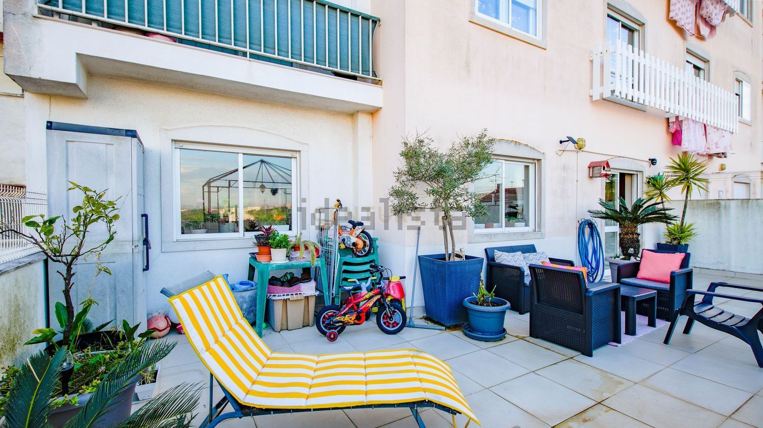 公寓 t3出售在Rua Rafael Bordalo Pinheiro, 18 - 照片