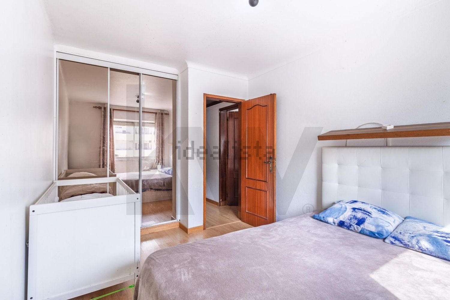 公寓 t2出售在Santo António dos Cavaleiros e Frielas - 卧室