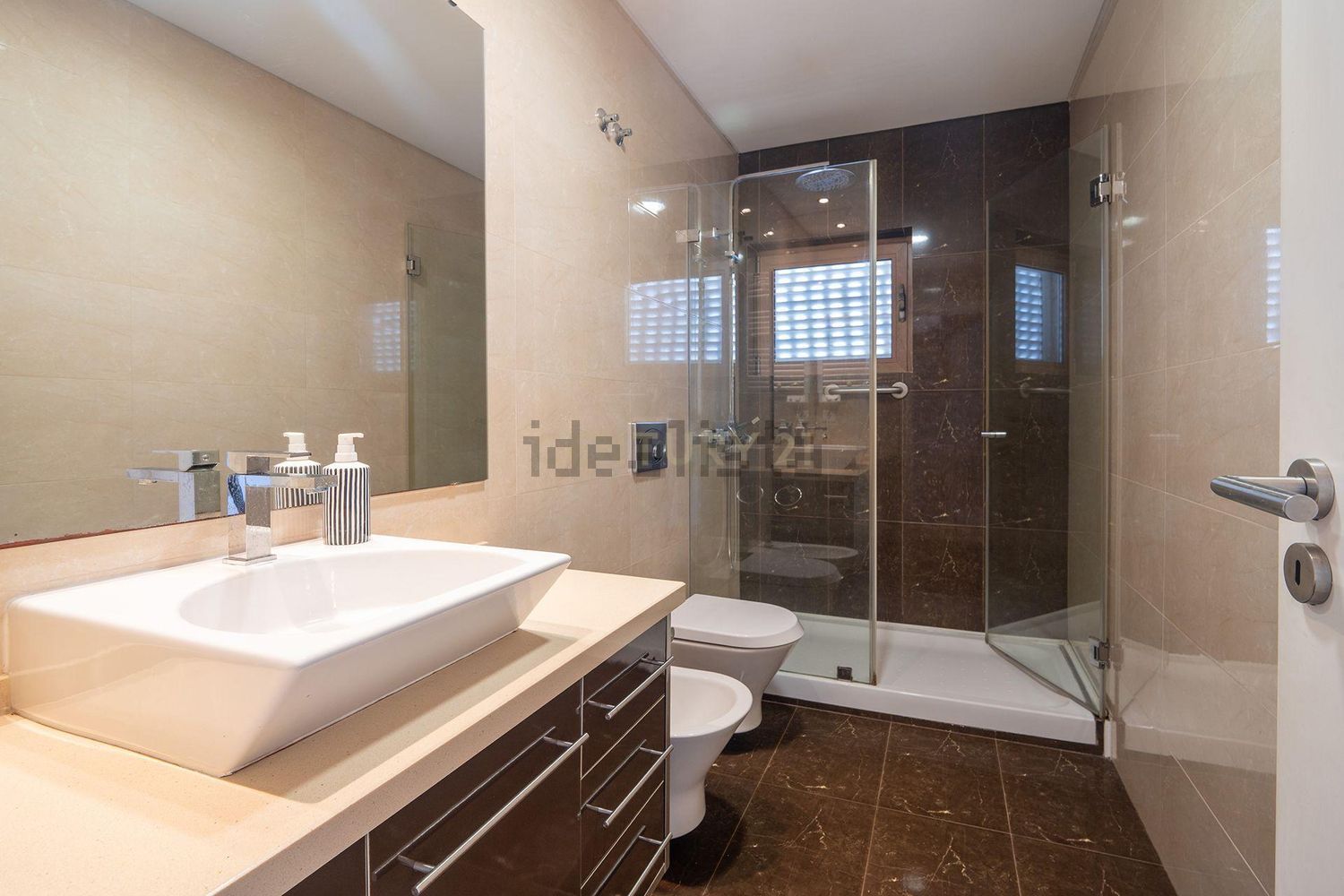 小楼房或独栋别墅出售在Rua Engenheiro José Caetano Salema Garção, 29 - 照片