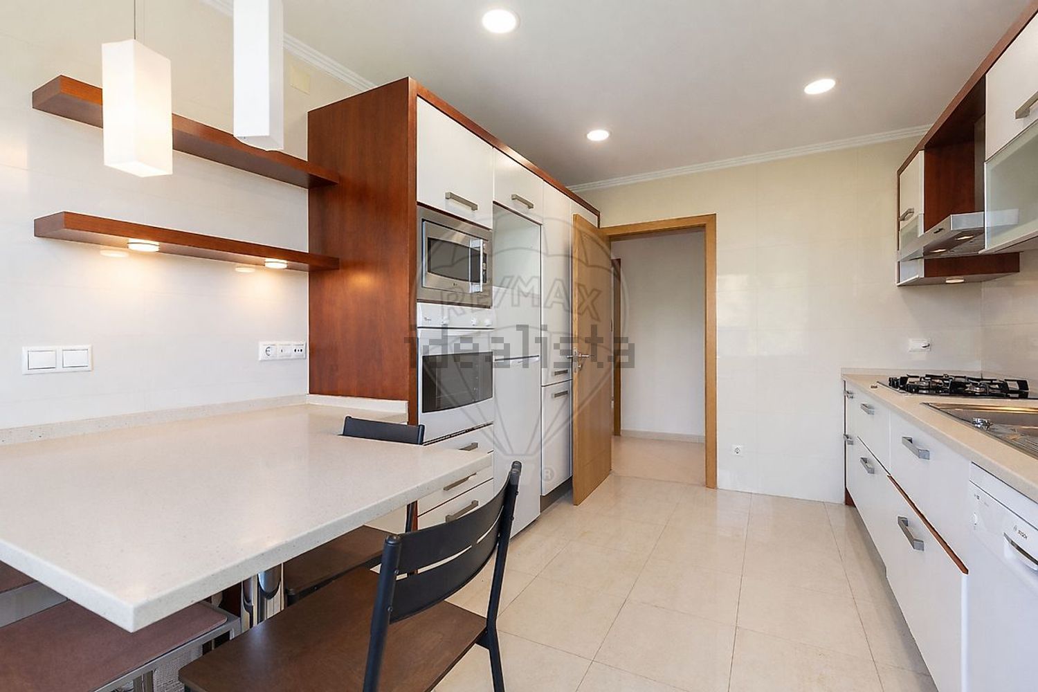 出租公寓 t2在Rua Maria Brown - 厨房