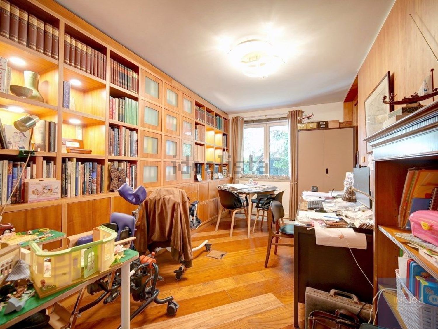 出租小楼房或独栋别墅在Rua Mato da Mina, 41 - 客厅