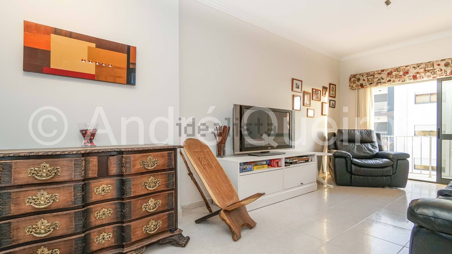 出租公寓 t2在Rua Rogério Pedro, 2890 -089 - 客厅