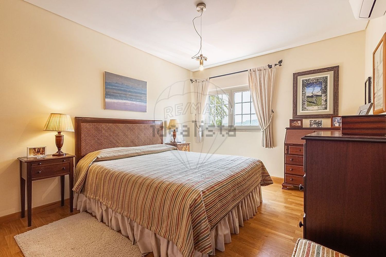 小楼房或独栋别墅出售Estr. da Serralheira de Baixo - 卧室